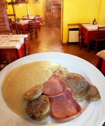BOLLITO CON PEARA